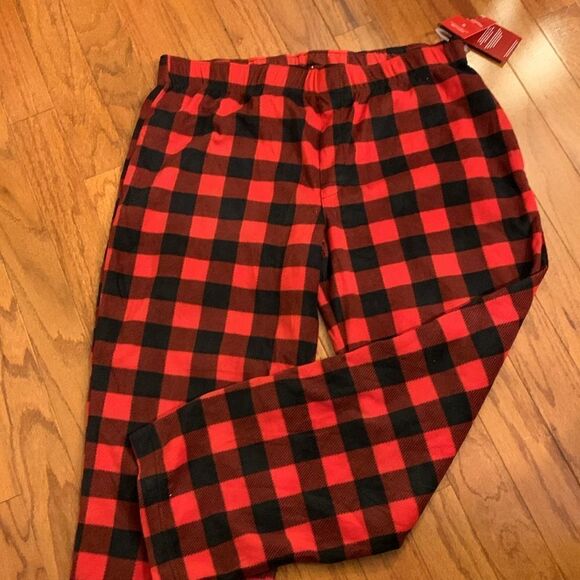 Men's XL pajama pants NWT & Smoke free/Pet free home. - Picture 6 of 7
